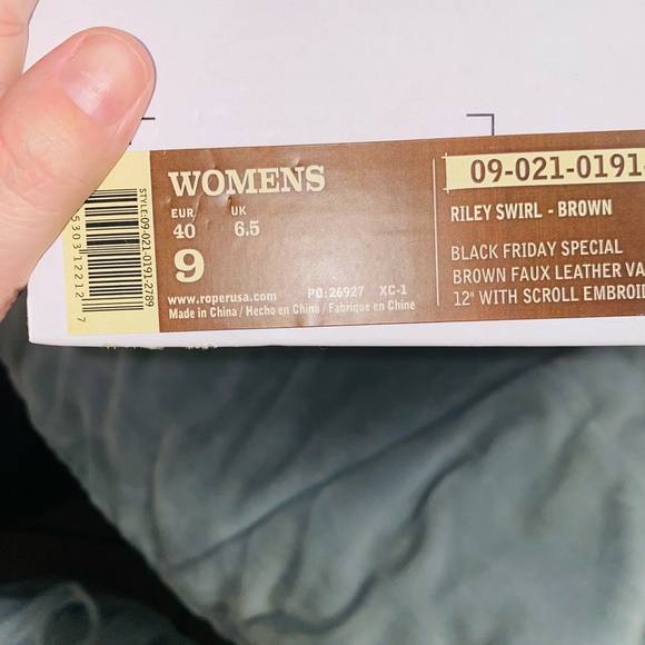 Size 9 Roper Women’s boots brand new in the box! - Picture 5 of 6